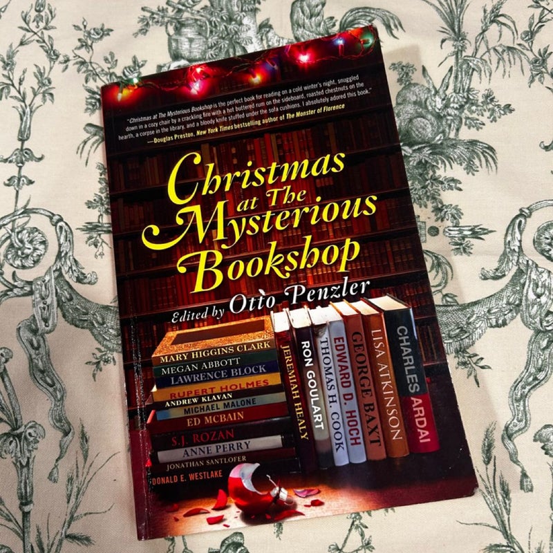 Christmas at the Mysterious Bookshop