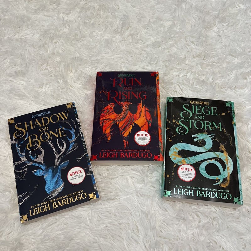 The Shadow and Bone Trilogy Boxed Set