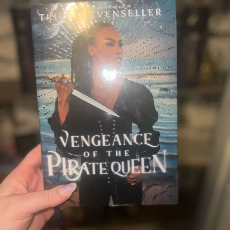 Vengeance of the Pirate Queen *Sprayed Edges*