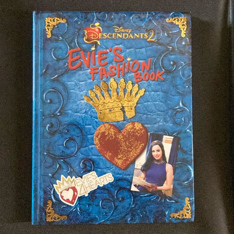 Descendants 2: Evie's Fashion Book