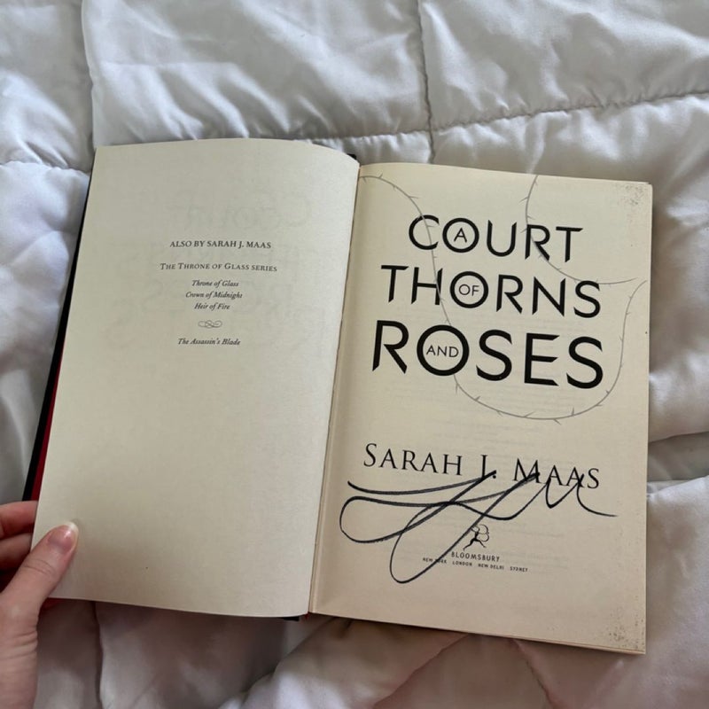A Court of Thorns and Roses (Signed Hardcover)