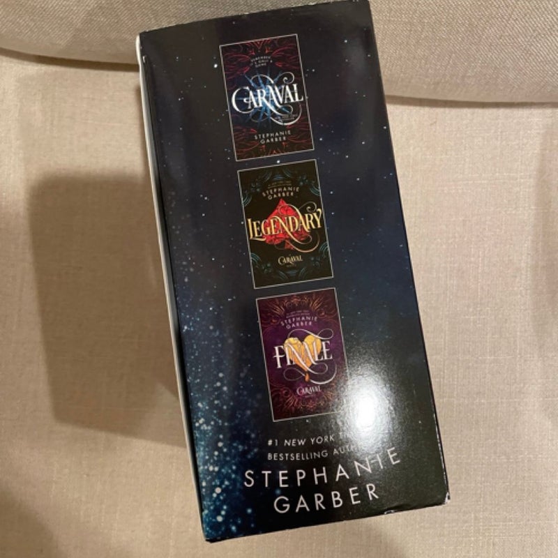 Caraval US boxed set