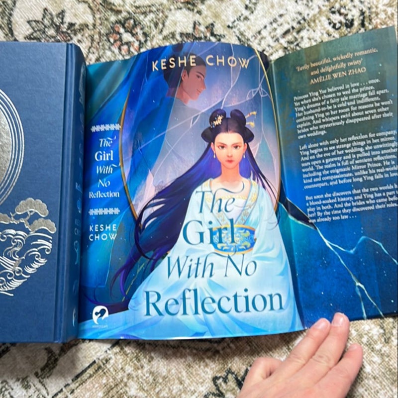 The Girl with no Reflection