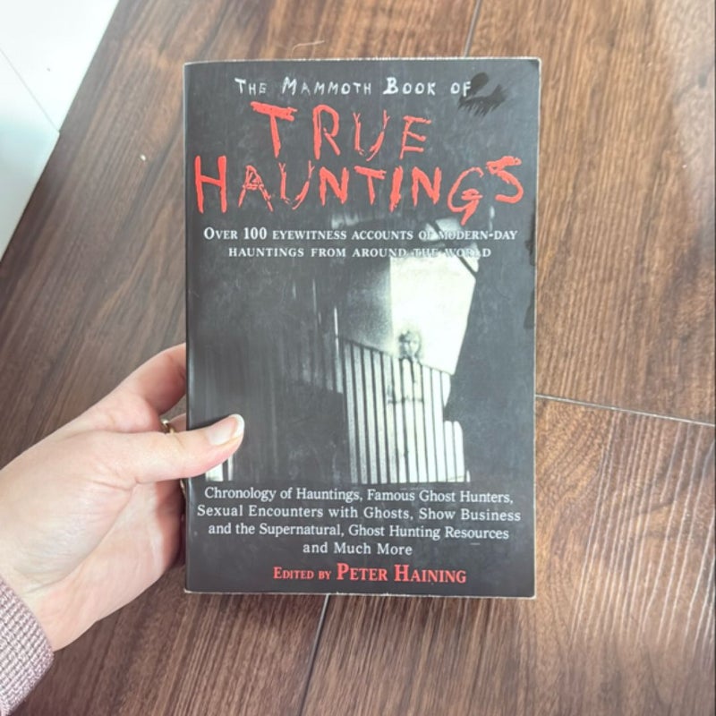 The Mammoth Book of True Hauntings