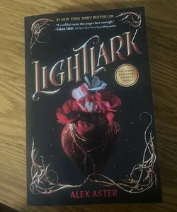 Lightlark (the Lightlark Saga Book 1)