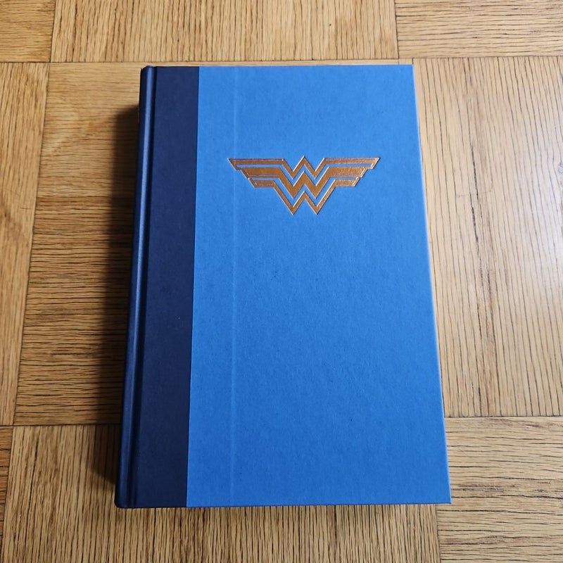 SIGNED PLUS POSTER Special Edition of Wonder Woman Warbringer by Leigh Bardugo