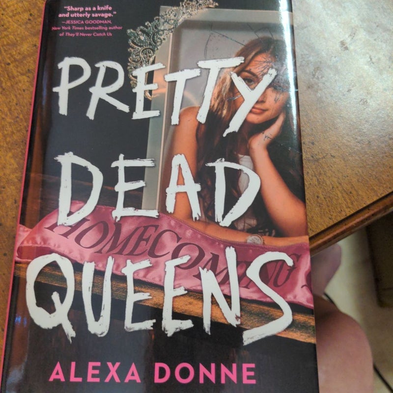 Pretty dead Queens signed and personalized edition
