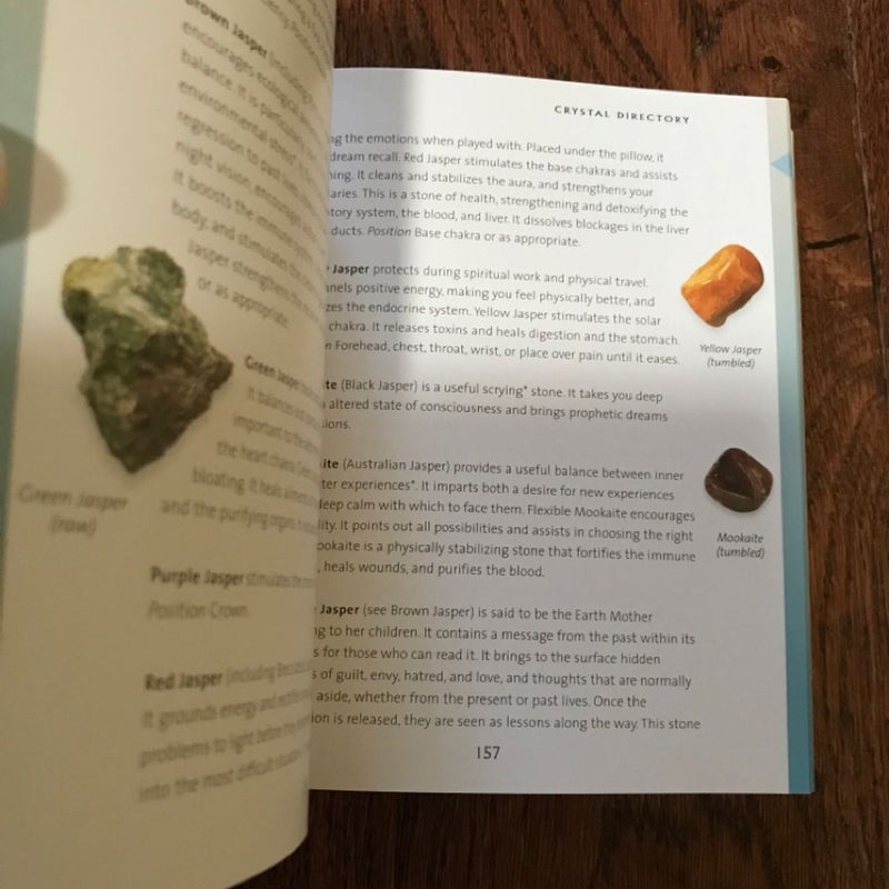 The Crystal Bible (Metaphysical Gemstone Dictionary) Judy Hall 