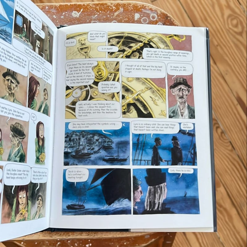 The Golden Compass Graphic Novel, Volume 1