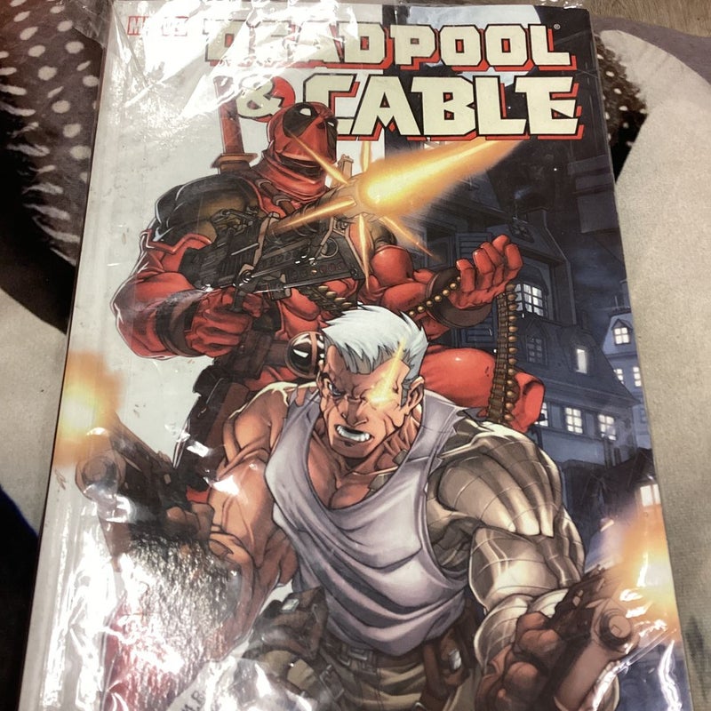 Deadpool and Cable Ultimate Collection - Book 1