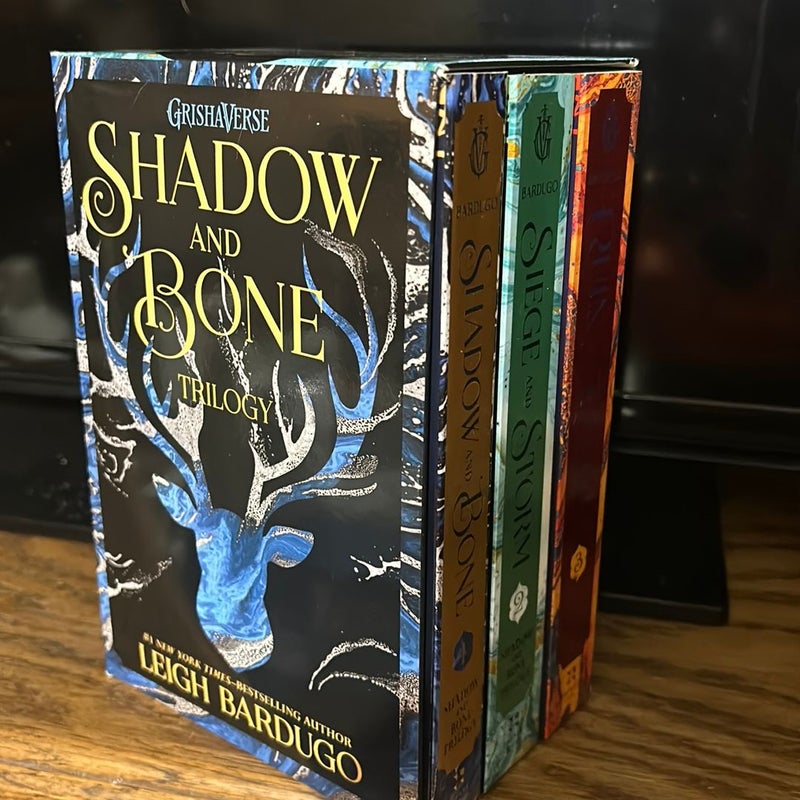 The Shadow and Bone Trilogy Boxed Set