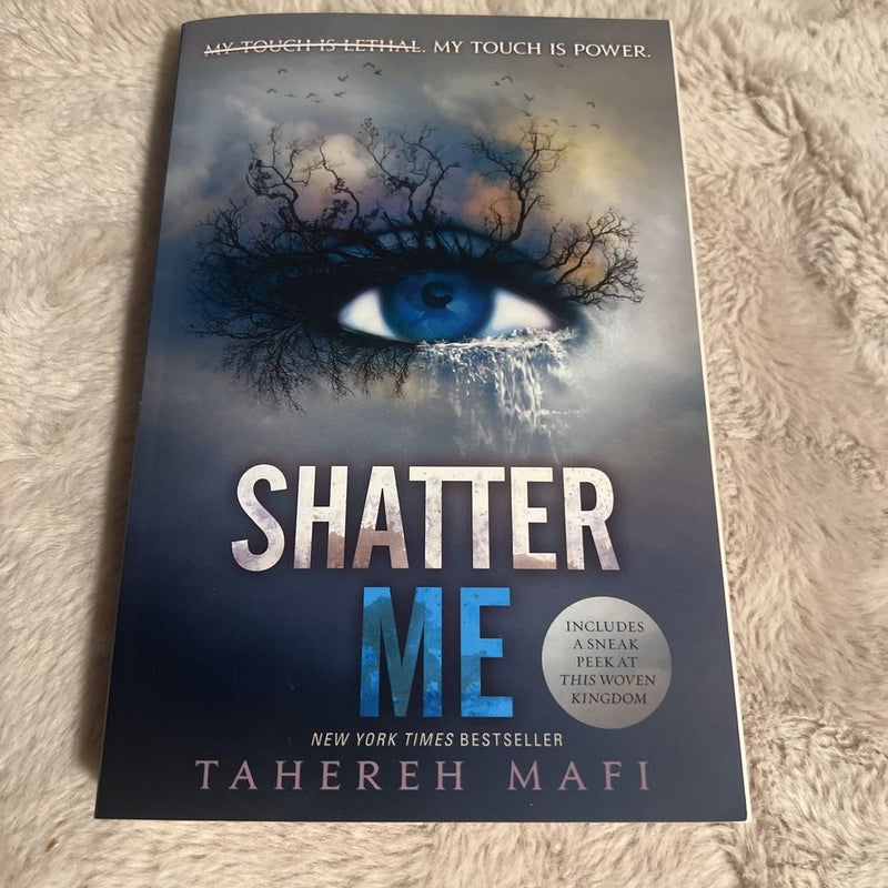 Buy 'Shatter Me' Book In Excellent Condition At