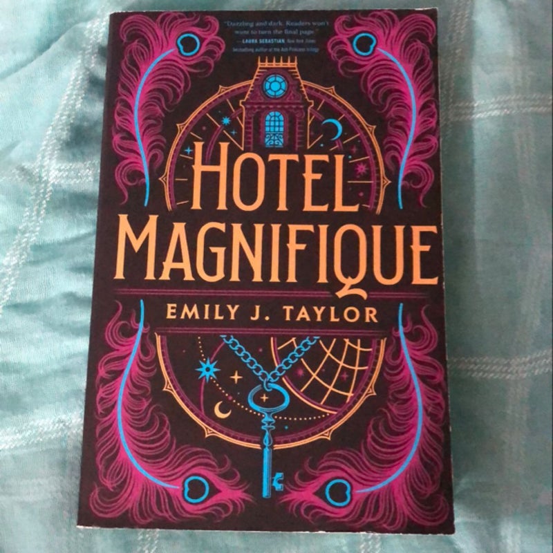 Hotel Magnifique