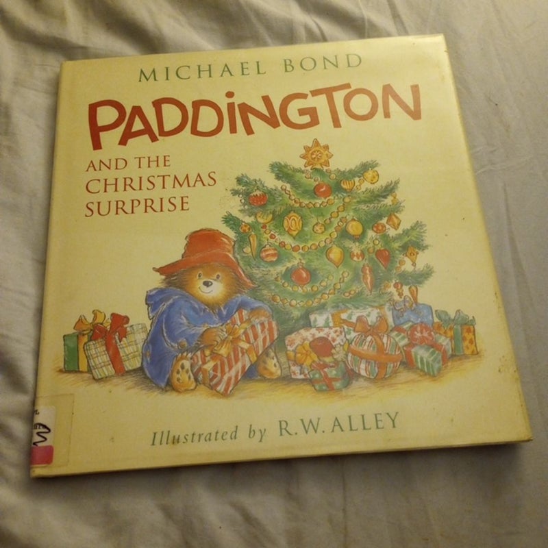 Paddington and the Christmas Surprise