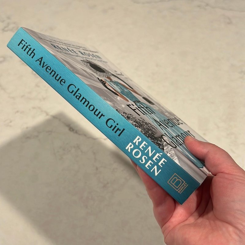 Fifth Avenue Glamour Girl by Renée Rosen