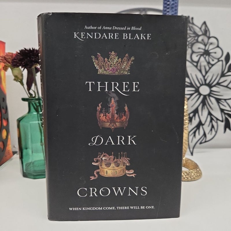 Three Dark Crowns