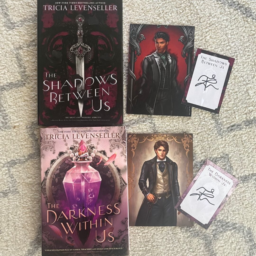 洋書 The Shadows Between Us Duology The Shadows Between Us duology by Tricia Levenseller, Hardcover