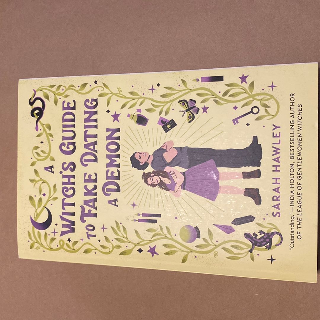 A Witch's Guide to Fake Dating a Demon