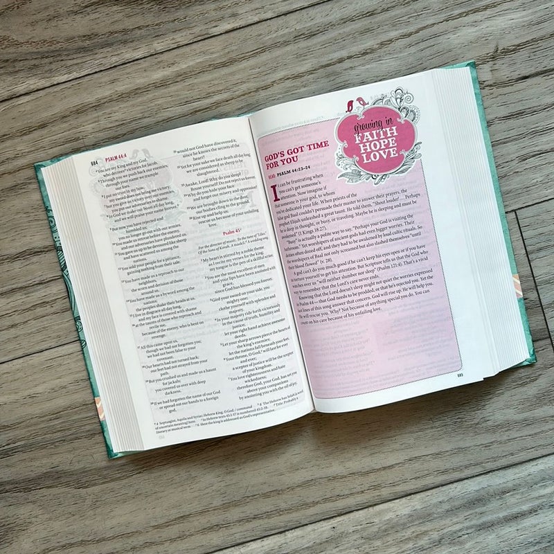NIV Bible for Teen Girls - includes tabs