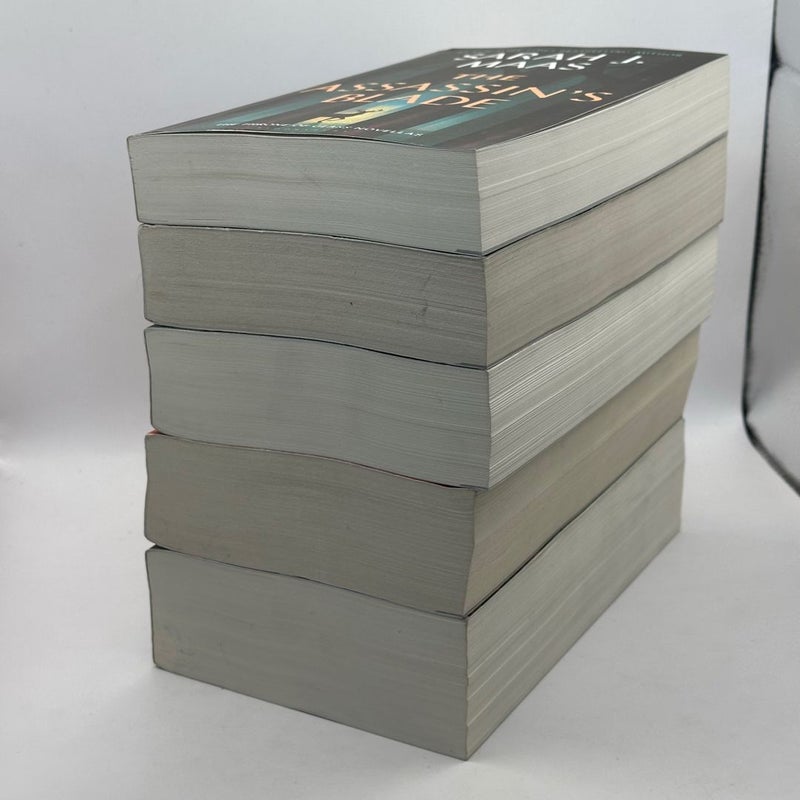 5 A Throne of Glass Novels 