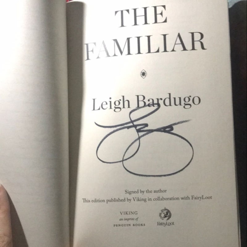 The Familiar (SIGNED Fairyloot Special Edition)