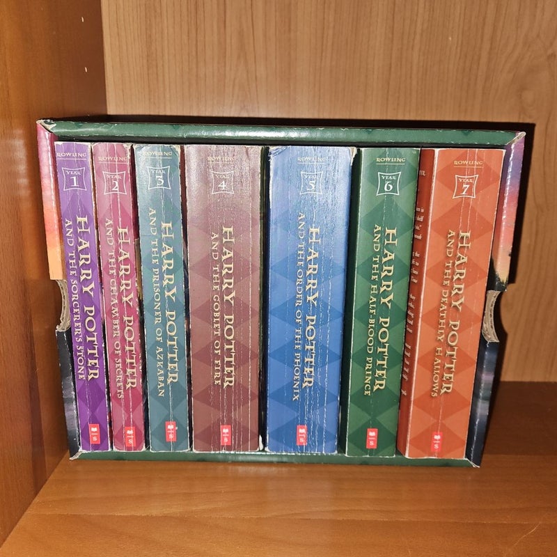 Harry Potter Paperback Boxset #1-7