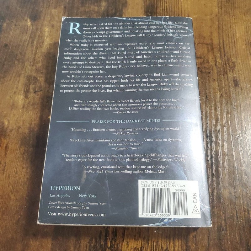 Never Fade (a Darkest Minds Novel)