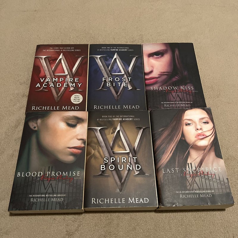 Vampire Academy Saga