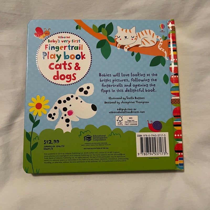 Usborne Baby’s Very First Fingertrail Playbook Cats and Dogs