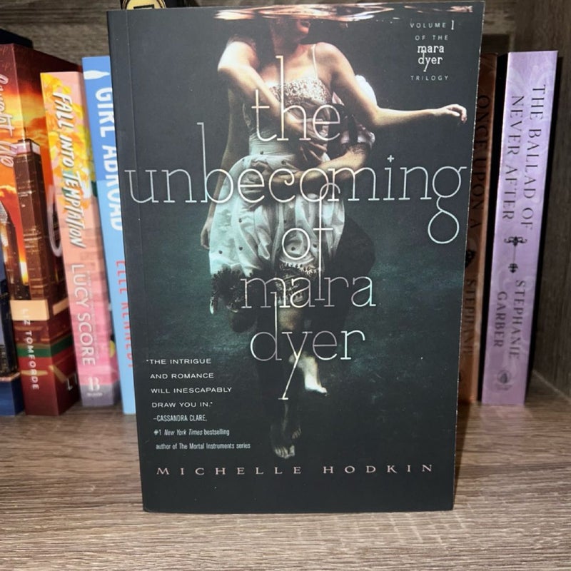 The Unbecoming of Mara Dyer