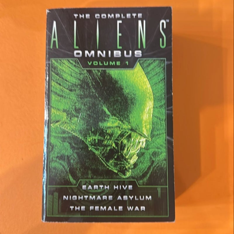 The Complete Aliens Omnibus, Volume 1