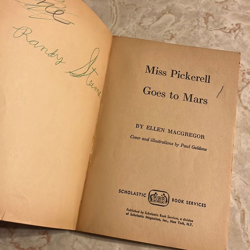 Miss Pickerell Goes to Mars by Ellen MacGregor , Paperback | Pangobooks