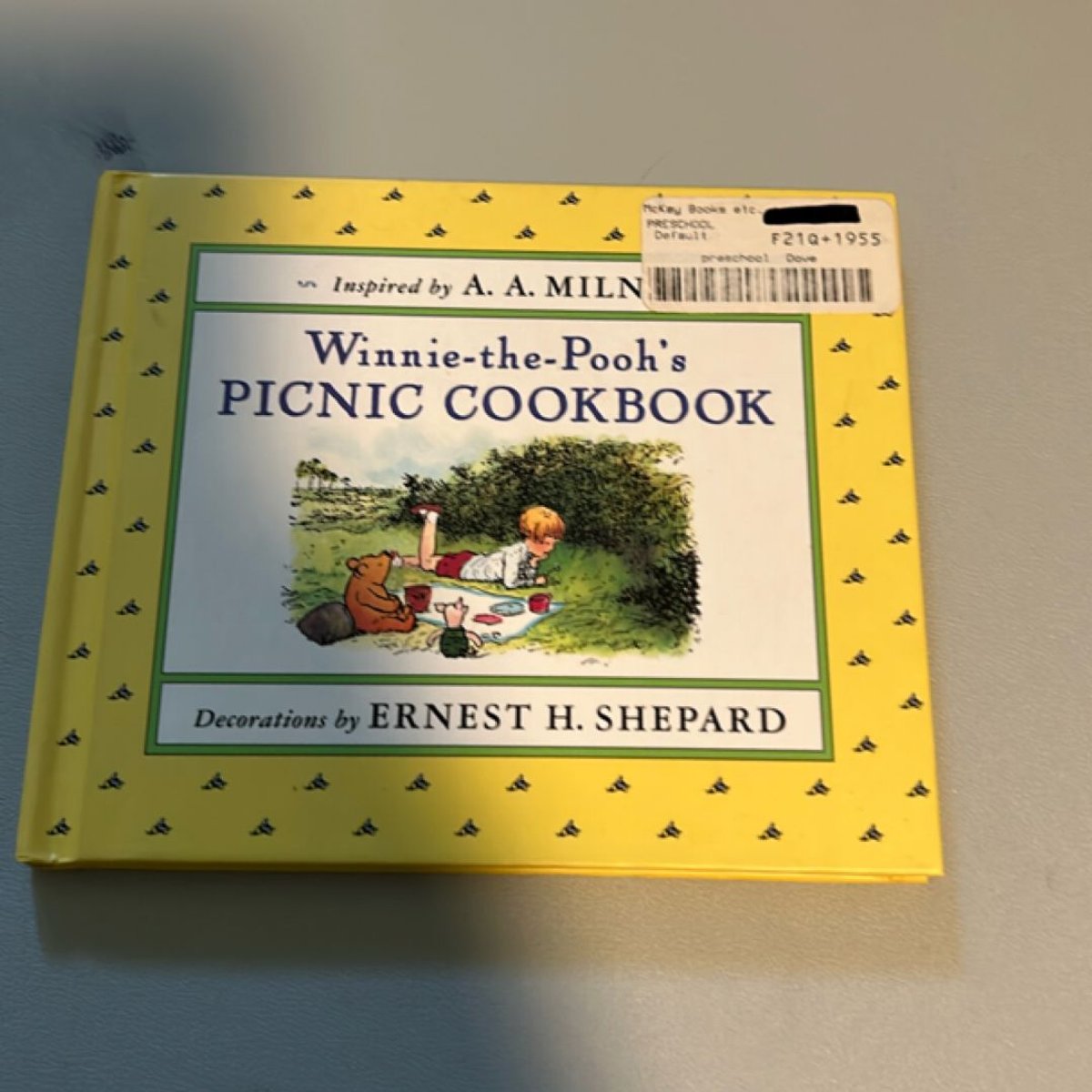 winnie-the-pooh-s-picnic-cookbook-by-alan-alexander-milne