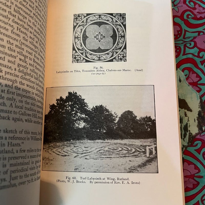 Mazes & Labyrinths (Vintage 1950)