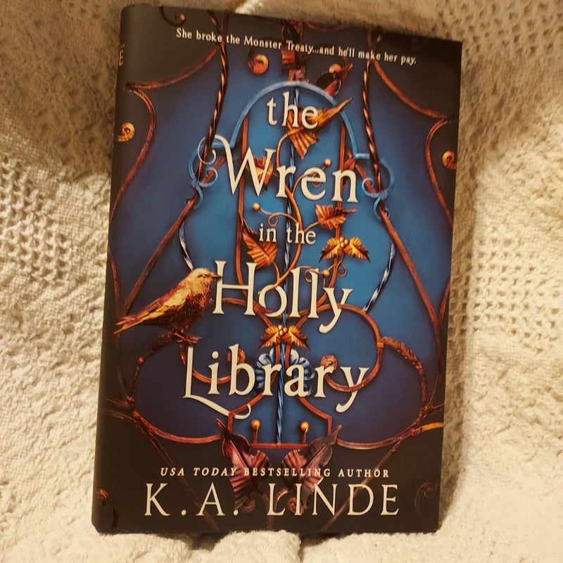 The Wren in the Holly Library (Deluxe Limited Edition)