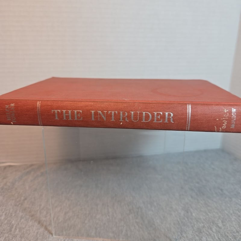 The Intruder by Helen Fowler , Hardcover | Pangobooks
