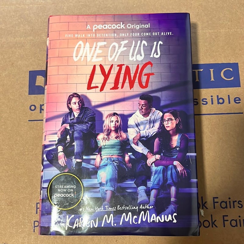 One of Us Is Lying (TV Series Tie-In Edition)