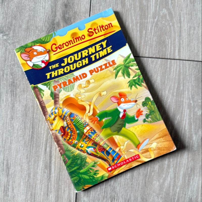 Geronimo Stilton - Pyramid Puzzle