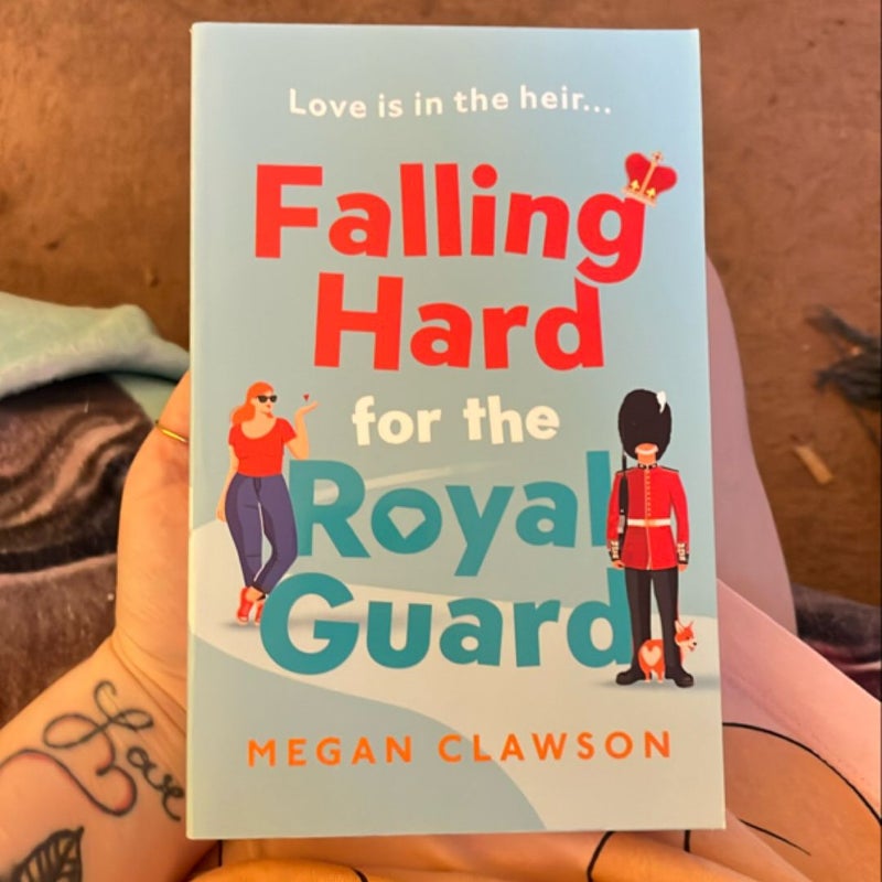 Falling Hard for the Royal Guard