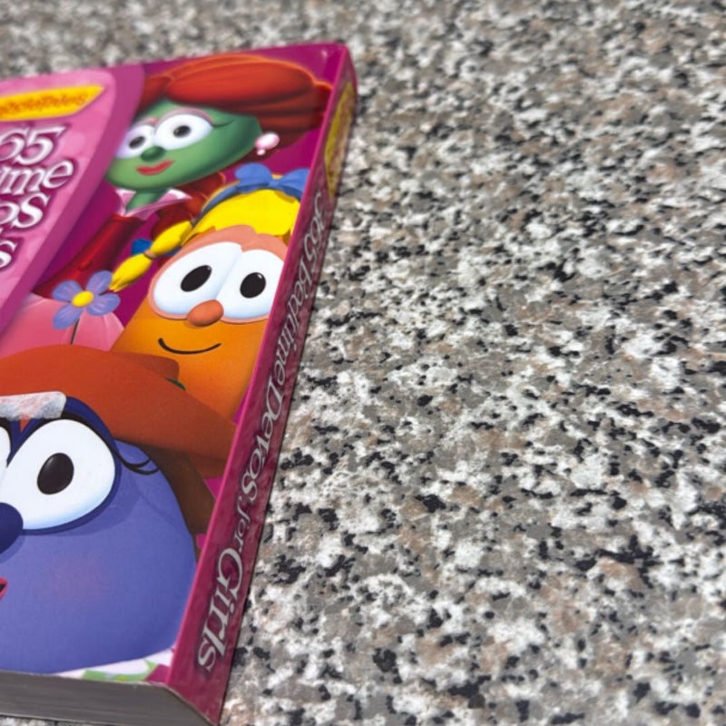 Veggie Tales 365 Bedtime Devos for Girls