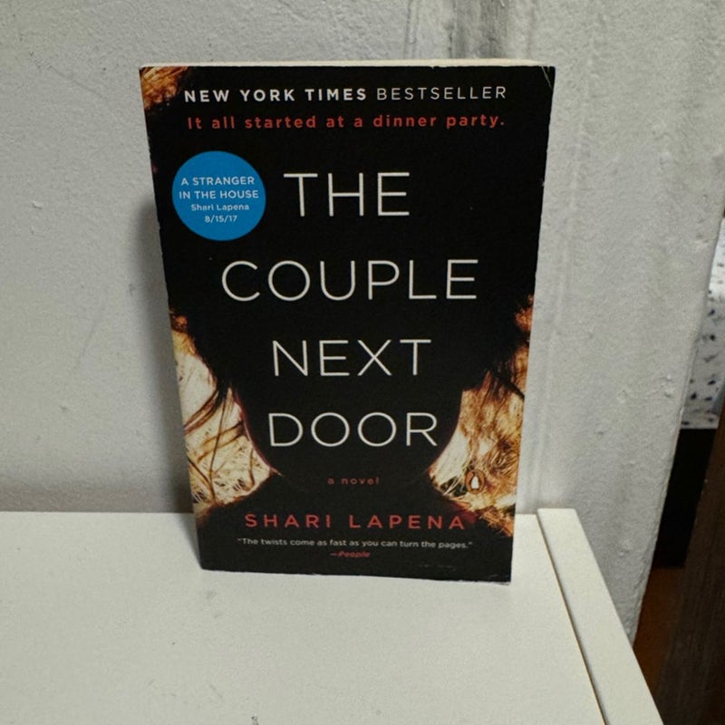The Couple Next Door by Shari Lapena, Paperback Pangobooks