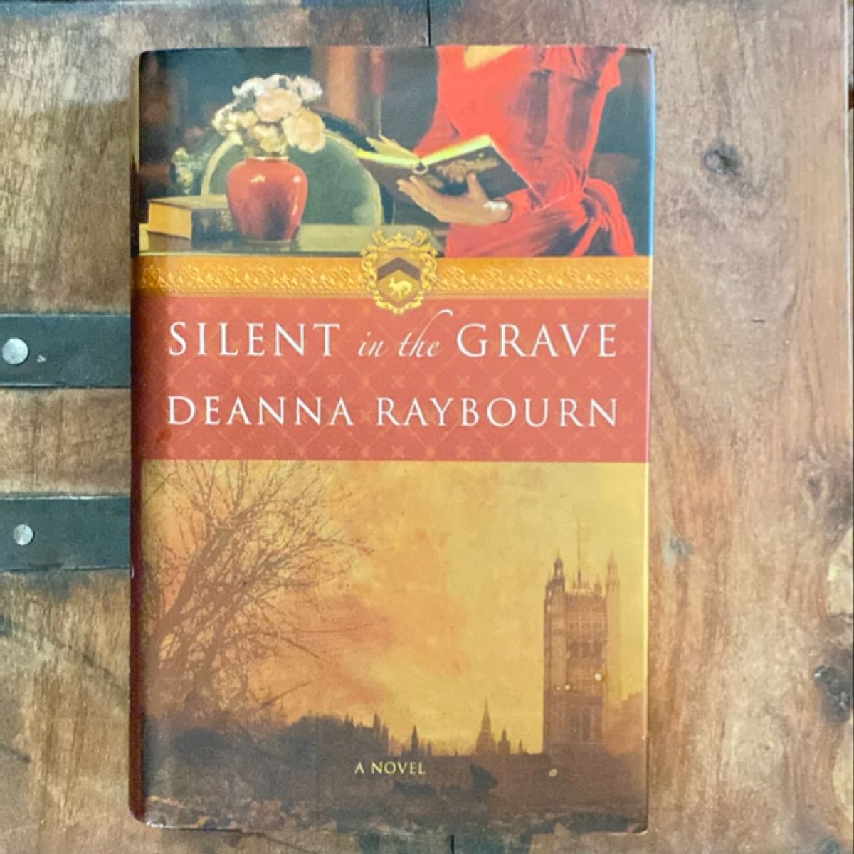 Silent in the Grave by Deanna Raybourn