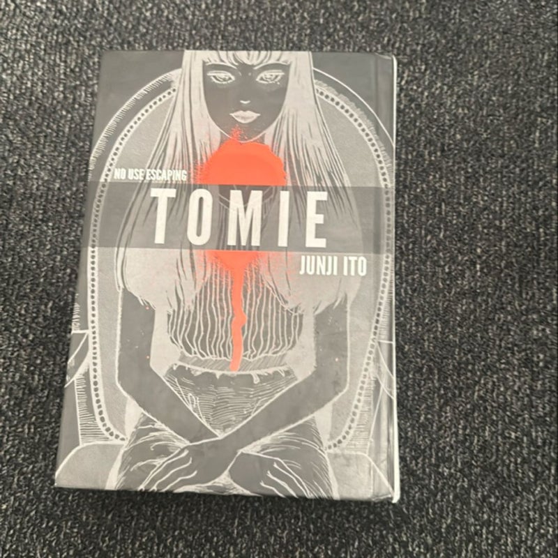 Tomie: Complete Deluxe Edition