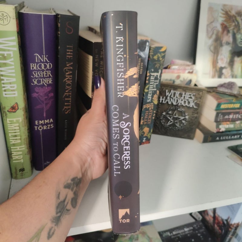 A Sorceress Comes to Call