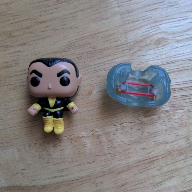 Kinder Joy: DC Comics Funko Collection - Black Adam