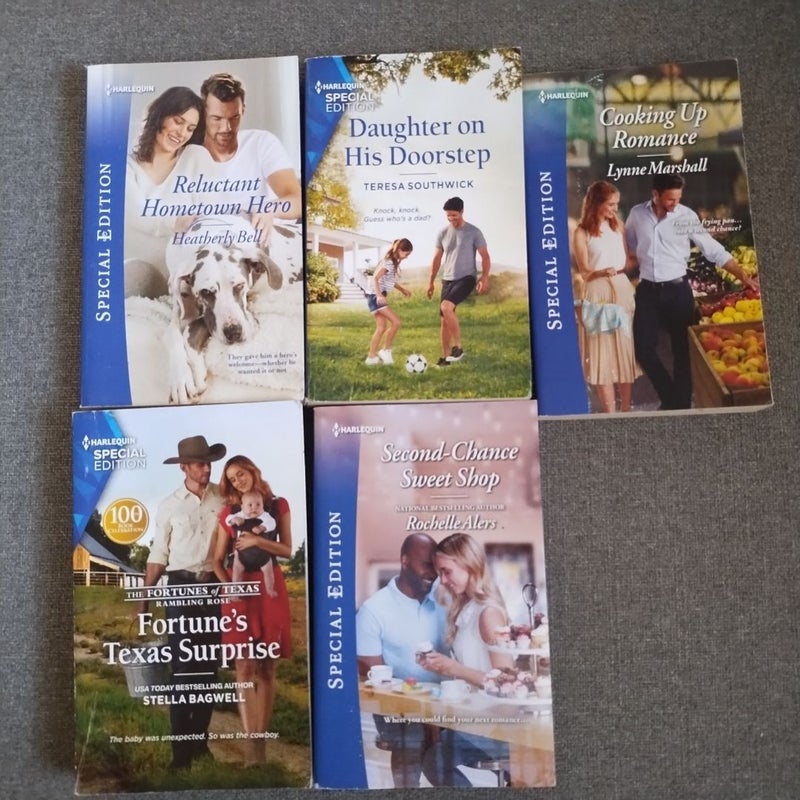 Harlequinn books. 11 books 