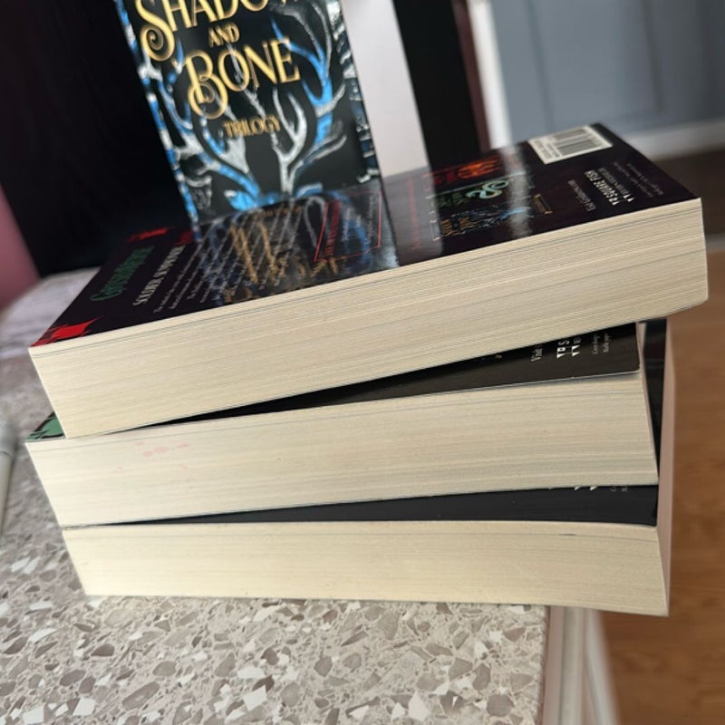 The Shadow and Bone Trilogy Boxed Set