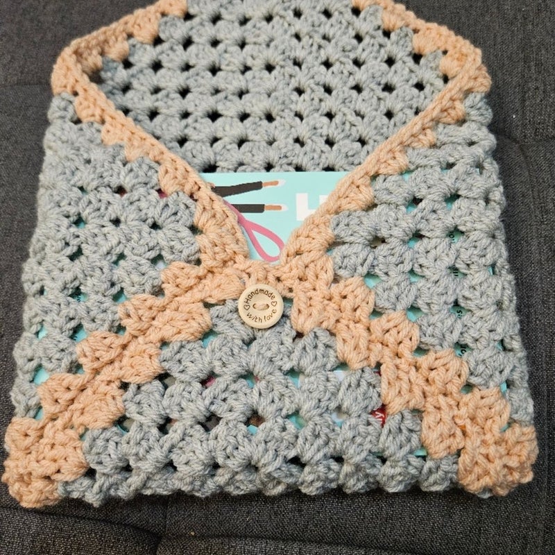 Heart crochet book sleeve