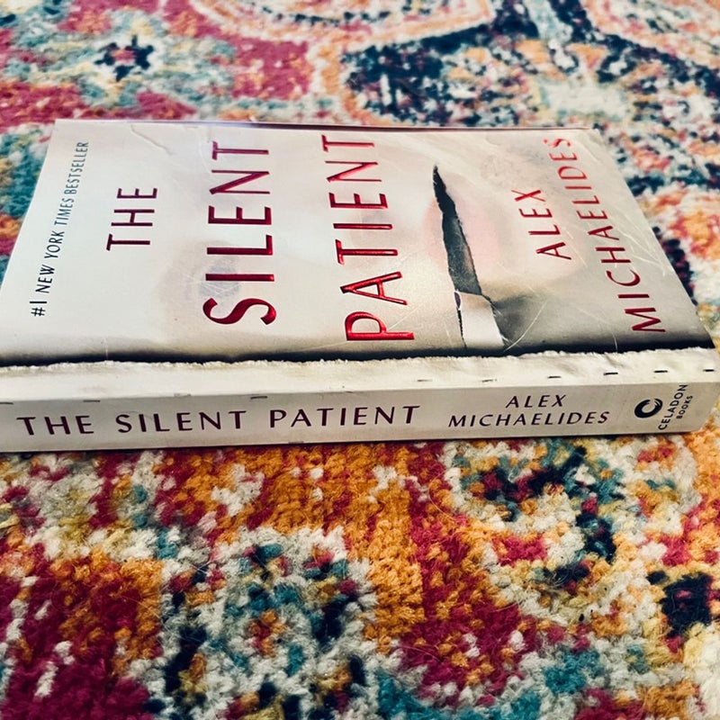 The Silent Patient - Paperback By Michaelides, Alex - VERY GOOD