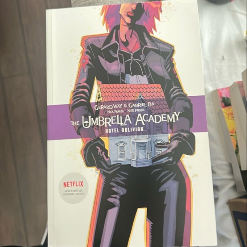 The Umbrella Academy Volume 3: Hotel Oblivion